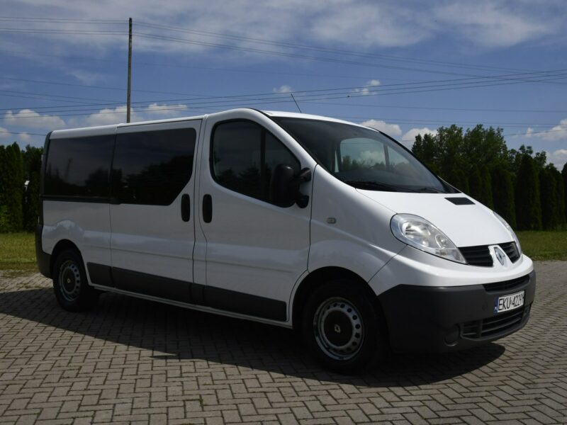 Renault Trafic 2,0dci 5 osób,zarejestrowany,klimatyzacja,DUDKI11