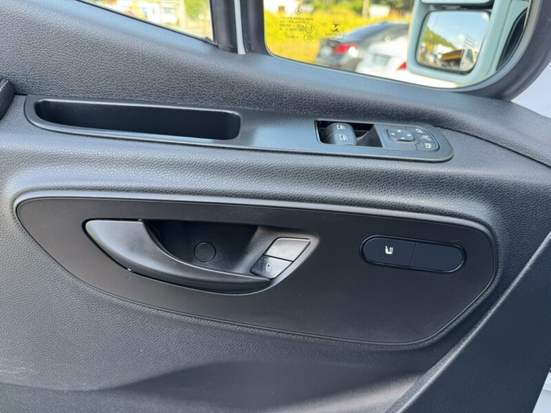 Mercedes Sprinter 319 CDI 3.0 V6 Automat Stan Unikat Full Opcja Warsztat Regały !!!