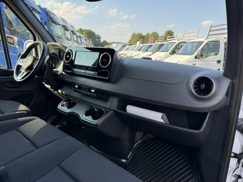 Mercedes Sprinter 319 CDI 3.0 V6 Automat Stan Unikat Full Opcja Warsztat Regały !!!