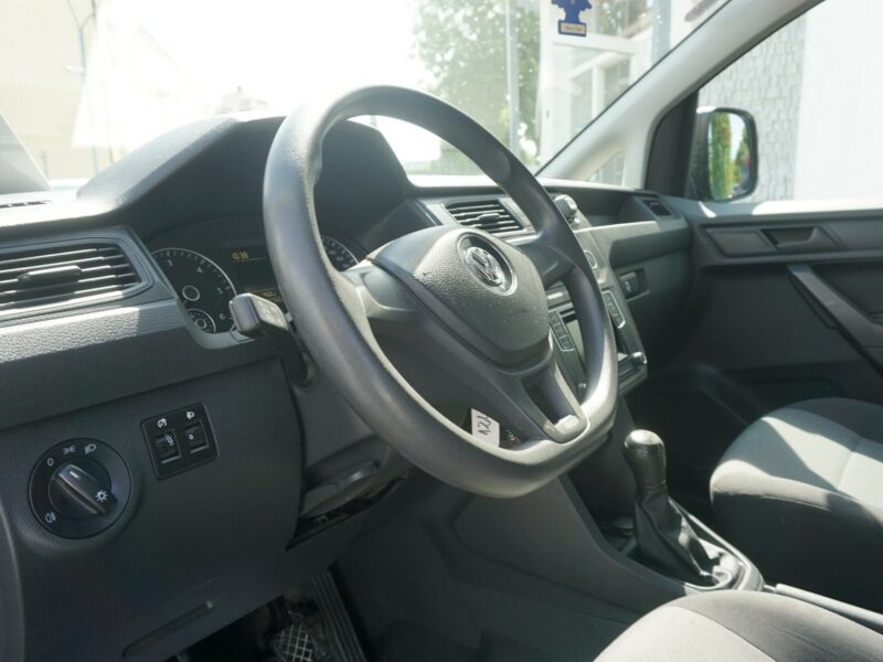 Volkswagen Caddy zarejestrowany, ubezpieczony