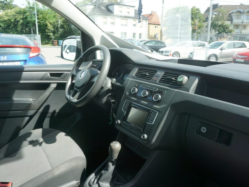 Volkswagen Caddy zarejestrowany, ubezpieczony