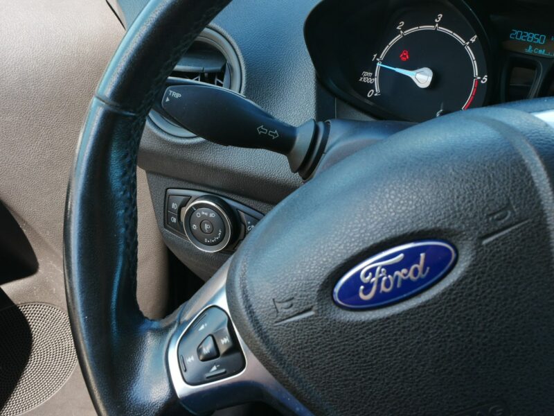 Ford Transit Courier 1.5 TDCi 100KM [Eu6] Krajowy -VAT 23% Brutto -Grzana szyba -klima