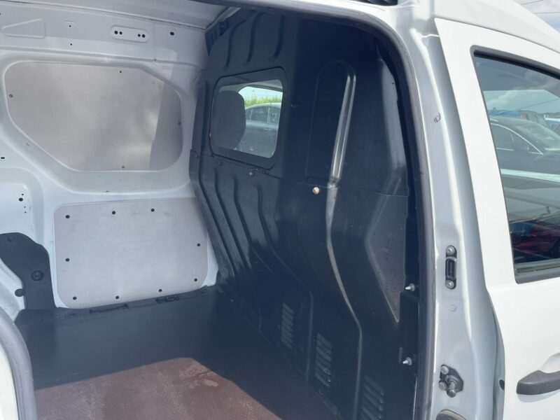Renault Express Blaszak Klimatyzacja Parktronik Podgrzewanie