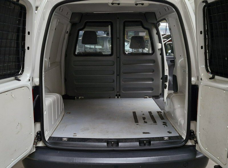 Volkswagen Caddy przebieg 156000 roczna gwarancja