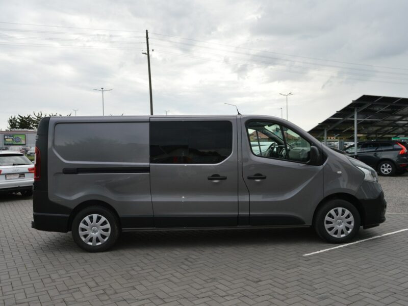 Renault Trafic 1.6 dCi LONG 2xBoczne drzwi 5-osób Navi Kamera 174tys.km F-VAT
