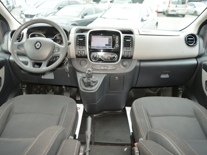 Renault Trafic 1.6 dCi LONG 2xBoczne drzwi 5-osób Navi Kamera 174tys.km F-VAT