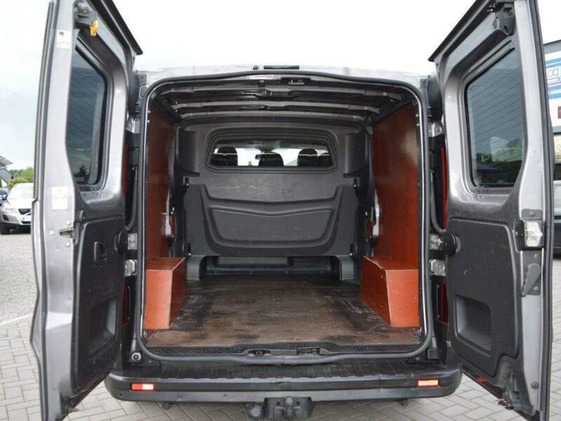 Renault Trafic 1.6 dCi LONG 2xBoczne drzwi 5-osób Navi Kamera 174tys.km F-VAT
