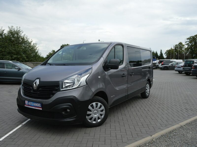 Renault Trafic 1.6 dCi LONG 2xBoczne drzwi 5-osób Navi Kamera 174tys.km F-VAT