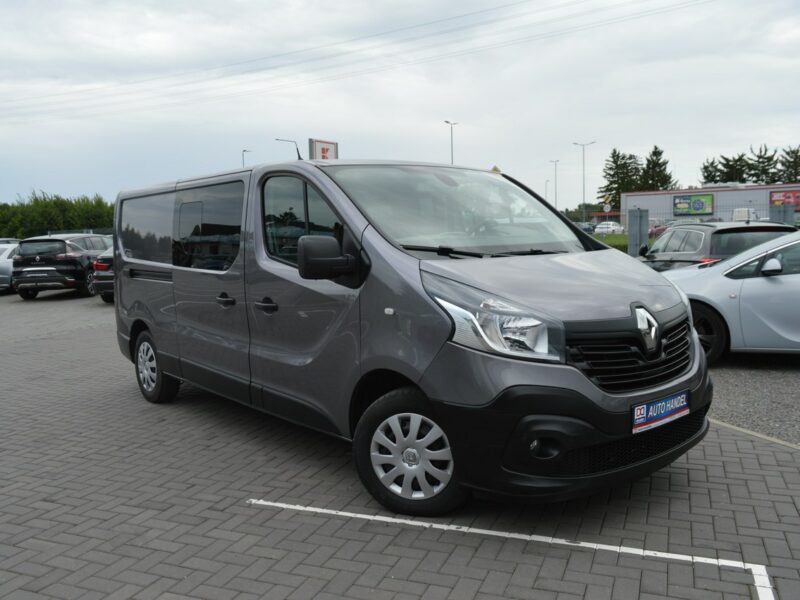 Renault Trafic 1.6 dCi LONG 2xBoczne drzwi 5-osób Navi Kamera 174tys.km F-VAT