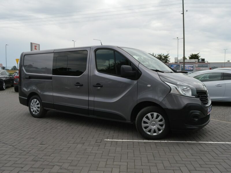 Renault Trafic 1.6 dCi LONG 2xBoczne drzwi 5-osób Navi Kamera 174tys.km F-VAT