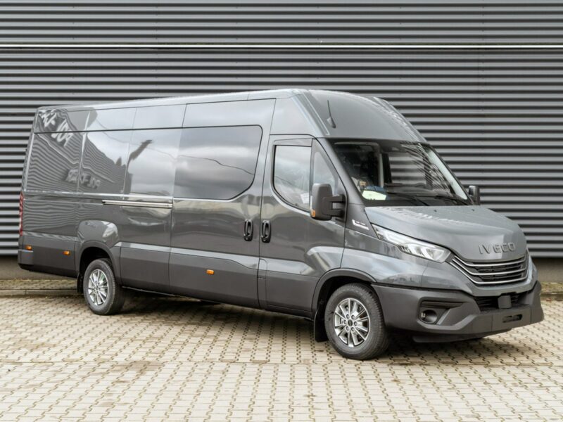 Iveco Daily 35S18A8H V L4H3 18m3 Brygadowy 7-os. Pakiet Comfort Plus 2674 zł