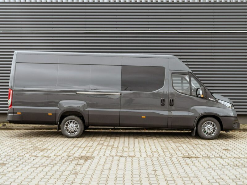 Iveco Daily 35S18A8H V L4H3 18m3 Brygadowy 7-os. Pakiet Comfort Plus 2674 zł