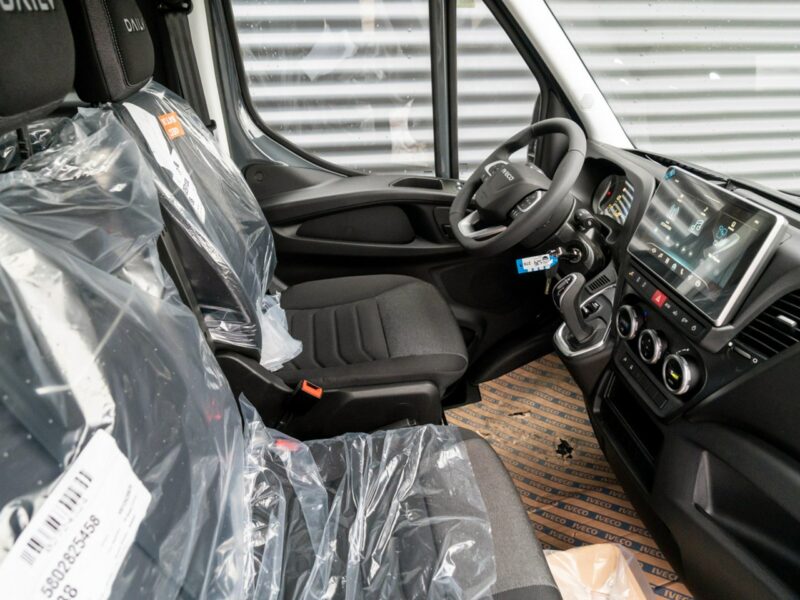 Iveco Daily 35S18A8H V L4H3 18m3 Brygadowy 7-os. Pakiet Comfort Plus 2674 zł
