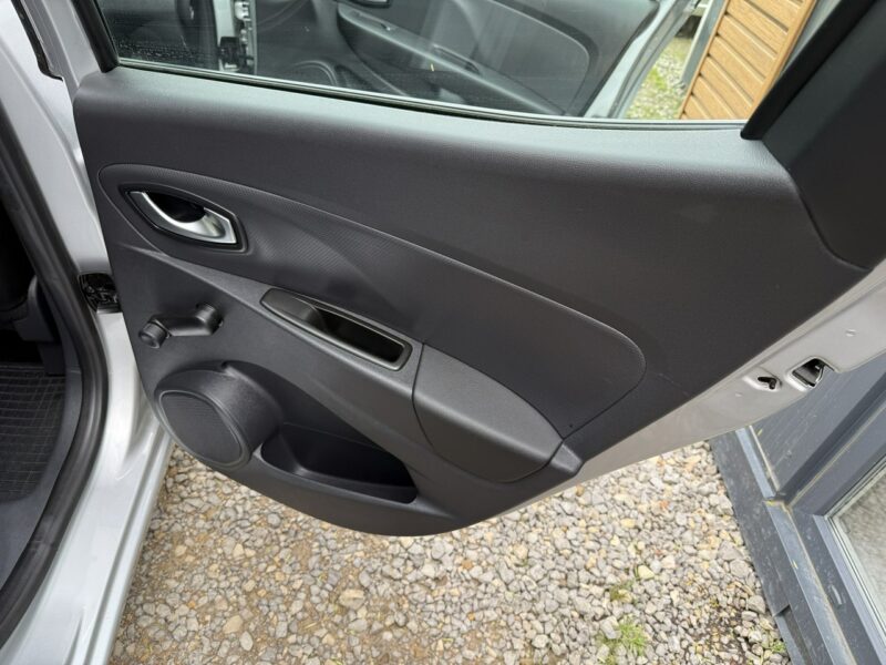 Renault Clio 1.2i*75PS*147.000km*Klima*Navi*Kolor*Piękny*Bez*Wkładu*Opony*wielosezo IV (2012-)