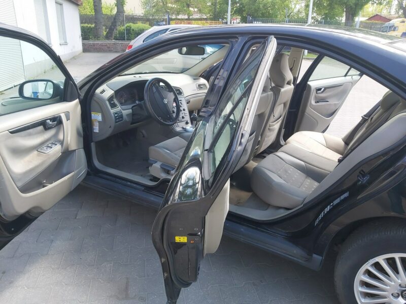 Volvo S60 2.4b manual I (2000-2010)