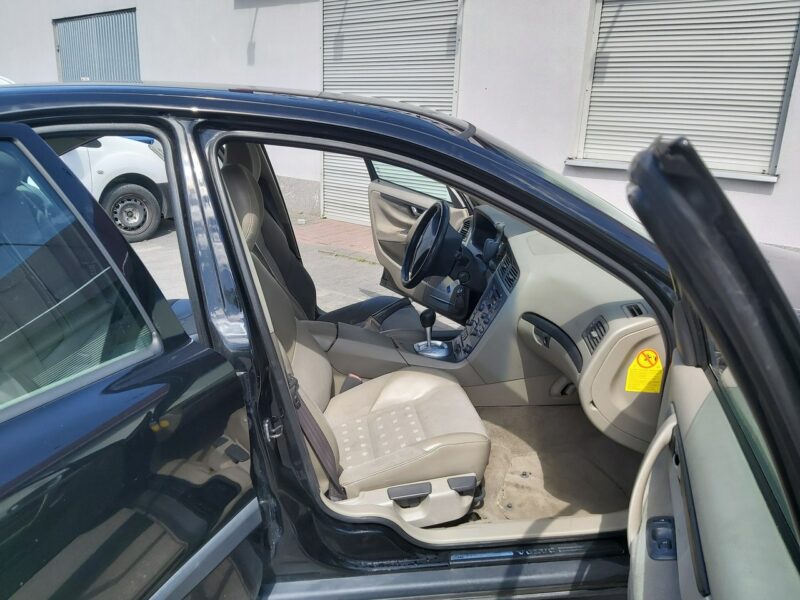 Volvo S60 2.4b manual I (2000-2010)