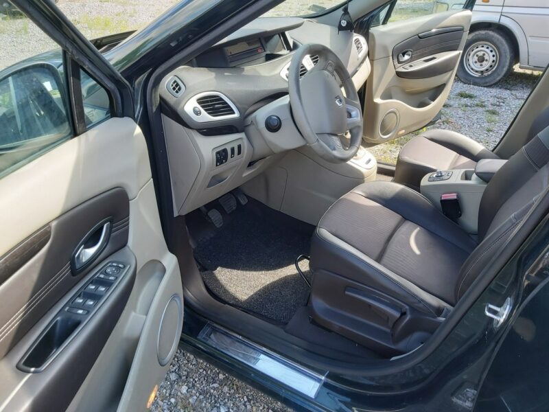 Renault Scenic 1.5DCI zadbane wnętrze III (2009-2016)
