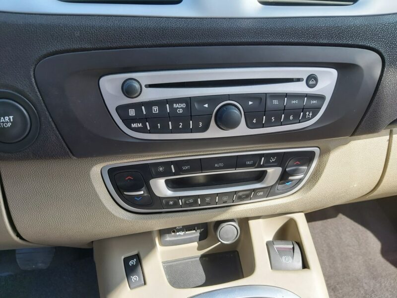 Renault Scenic 1.5DCI zadbane wnętrze III (2009-2016)