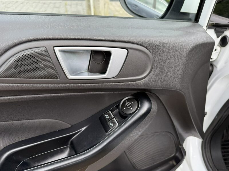 Ford Fiesta 1.5*75PS*KLIMA*NAVI*Bluetooth*LED*Wielofunkcja*Skórzana*kierownica* Mk7 (2008-)