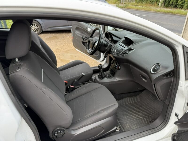 Ford Fiesta 1.5*75PS*KLIMA*NAVI*Bluetooth*LED*Wielofunkcja*Skórzana*kierownica* Mk7 (2008-)