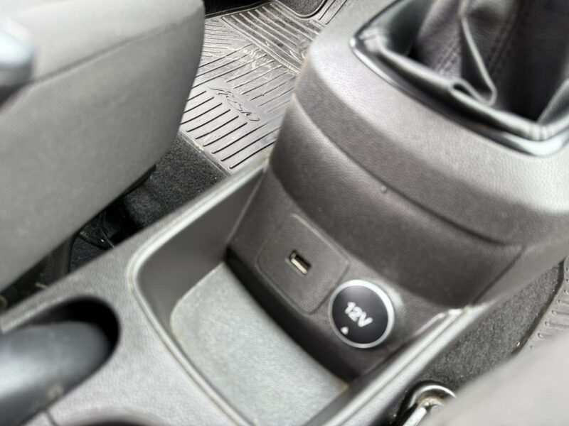 Ford Fiesta 1.5*75PS*KLIMA*NAVI*Bluetooth*LED*Wielofunkcja*Skórzana*kierownica* Mk7 (2008-)