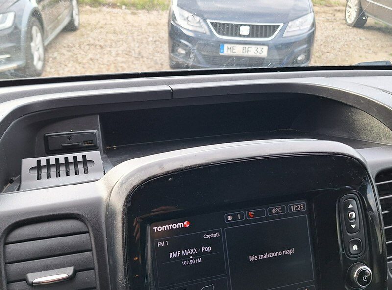 Opel Vivaro duza navi long 9 OSOBOWY II (2014-2019)