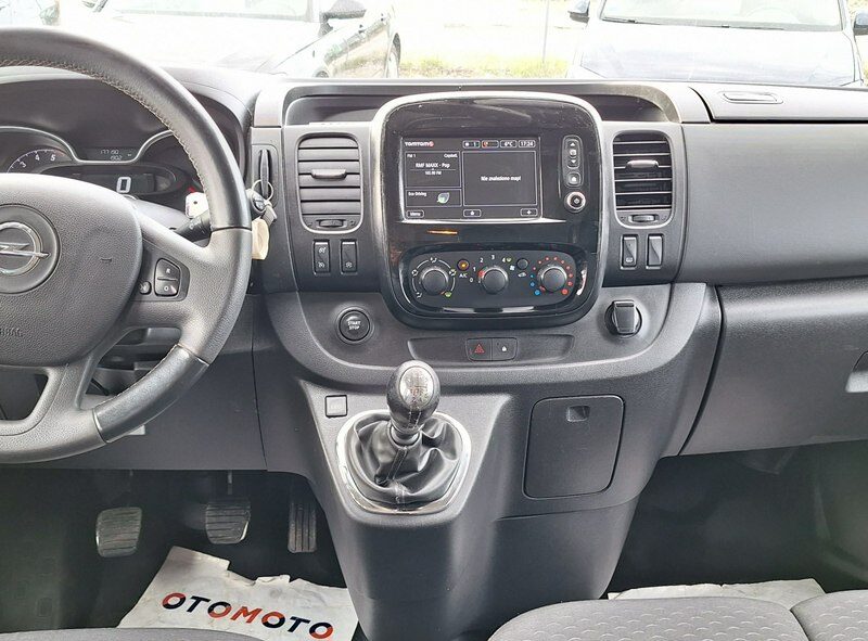 Opel Vivaro duza navi long 9 OSOBOWY II (2014-2019)