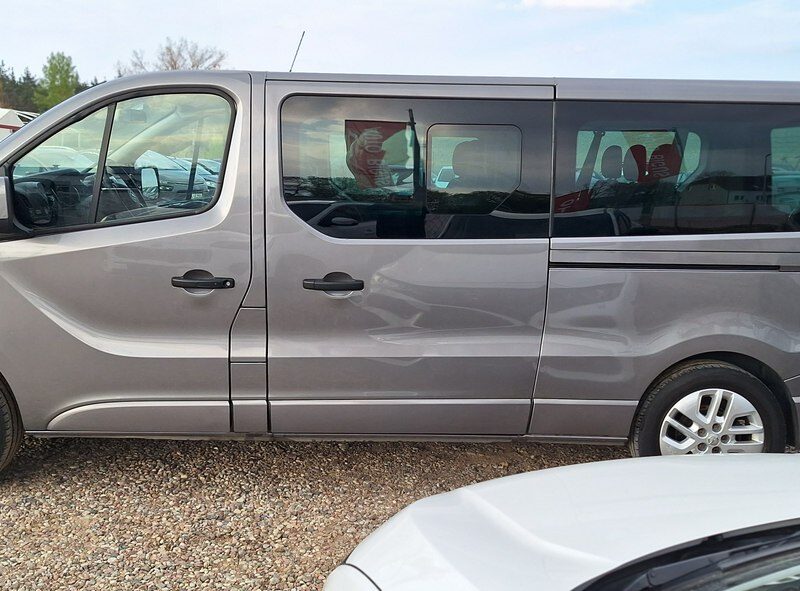 Opel Vivaro duza navi long 9 OSOBOWY II (2014-2019)