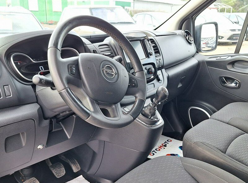 Opel Vivaro duza navi long 9 OSOBOWY II (2014-2019)