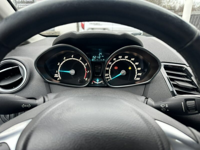 Ford Fiesta 1,0 benzynka 151 tyś km ładna świeżo zarejestrowana bogata wersja Mk7 (2008-)