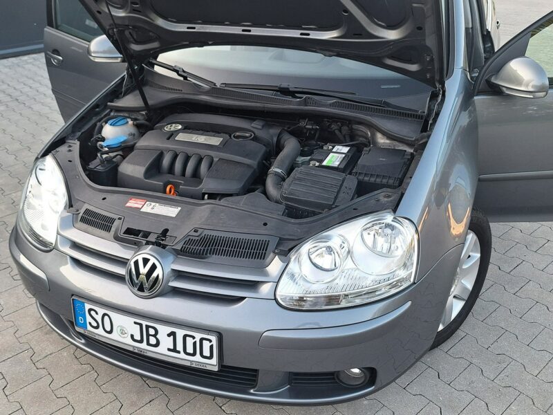 Volkswagen Golf * 1.6 MPi* Bardzo Ładny z NiEMiEC* ALUFELGi * HALOGENY * V (2003-2008)