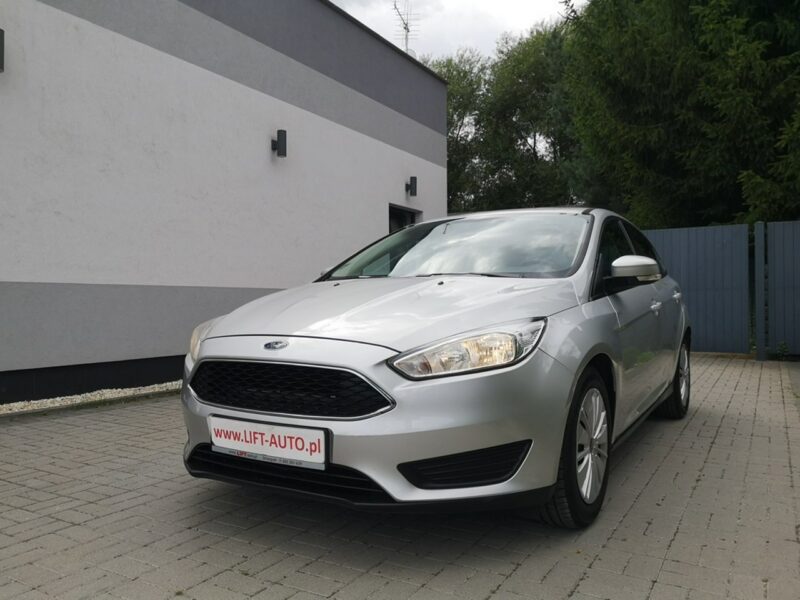 Ford Focus 1.6 16V Benzyna Klima Podgrz. szyby Salon Polska Gwarancja Mk3 (2010-2018)