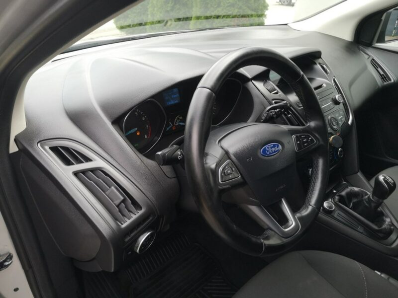 Ford Focus 1.6 16V Benzyna Klima Podgrz. szyby Salon Polska Gwarancja Mk3 (2010-2018)