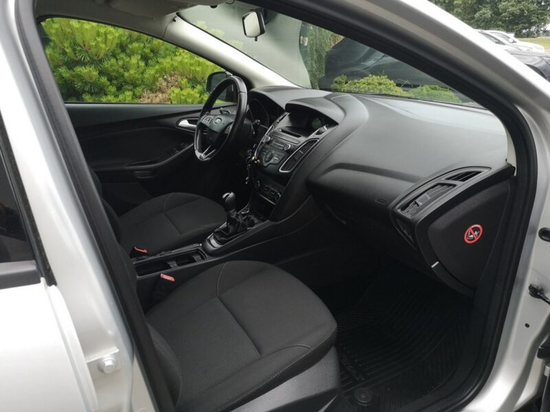 Ford Focus 1.6 16V Benzyna Klima Podgrz. szyby Salon Polska Gwarancja Mk3 (2010-2018)