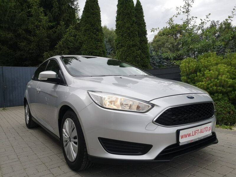 Ford Focus 1.6 16V Benzyna Klima Podgrz. szyby Salon Polska Gwarancja Mk3 (2010-2018)