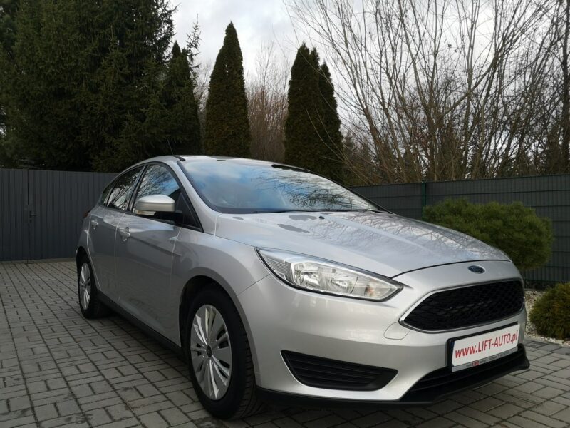 Ford Focus 1.6 16V Benzyna Klima Podgrz. szyby Salon Polska Gwarancja Mk3 (2010-2018)