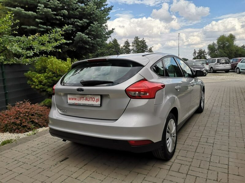 Ford Focus 1.6 16V Benzyna Klima Podgrz. szyby Salon Polska Gwarancja Mk3 (2010-2018)