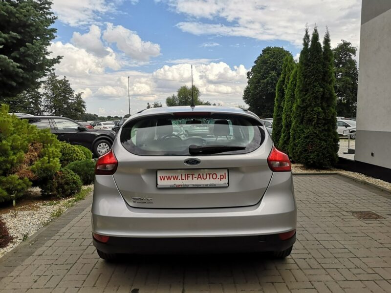 Ford Focus 1.6 16V Benzyna Klima Podgrz. szyby Salon Polska Gwarancja Mk3 (2010-2018)