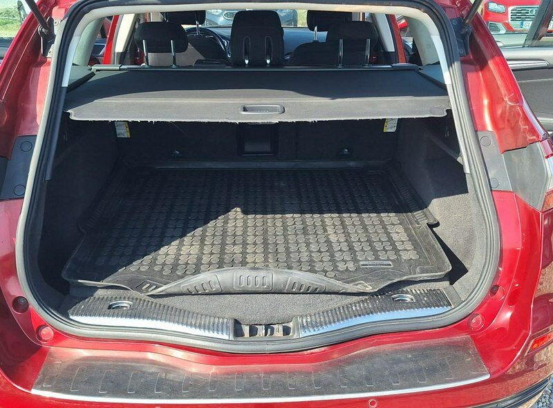 Ford Mondeo duza navi Mk5 (2014-)