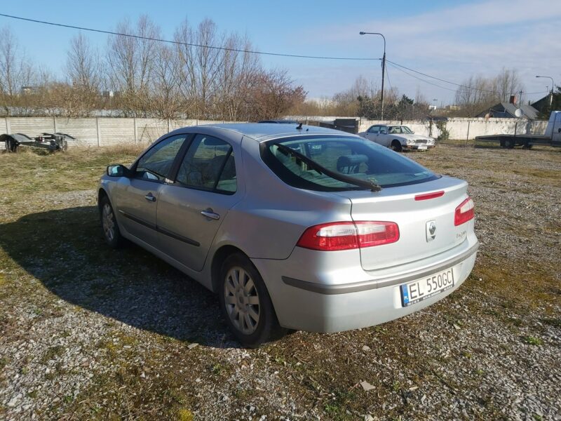 Renault Laguna Laguna salon Pl 2.0b II (2001-2005)