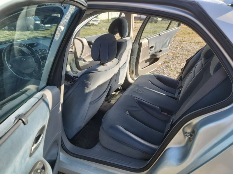 Renault Laguna Laguna salon Pl 2.0b II (2001-2005)