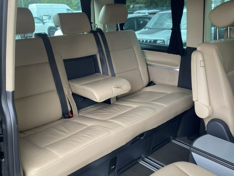 Volkswagen Multivan 2.0 180 KM ,Highline, Automat, Elektryczne drzwi,Navi