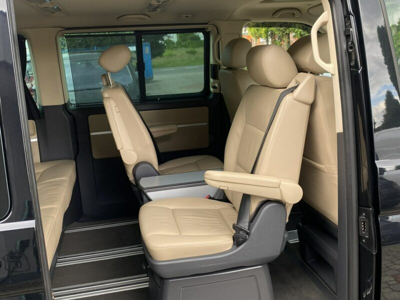 Volkswagen Multivan 2.0 180 KM ,Highline, Automat, Elektryczne drzwi,Navi