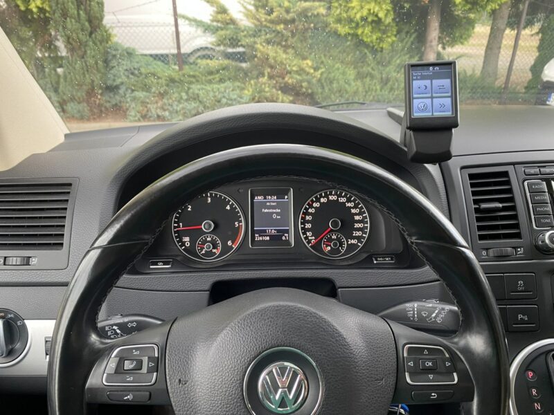 Volkswagen Multivan 2.0 180 KM ,Highline, Automat, Elektryczne drzwi,Navi