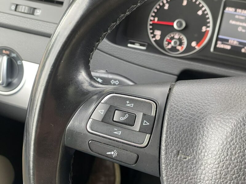 Volkswagen Multivan 2.0 180 KM ,Highline, Automat, Elektryczne drzwi,Navi