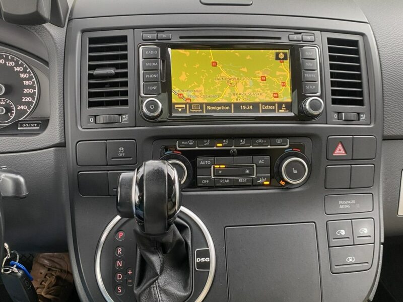Volkswagen Multivan 2.0 180 KM ,Highline, Automat, Elektryczne drzwi,Navi