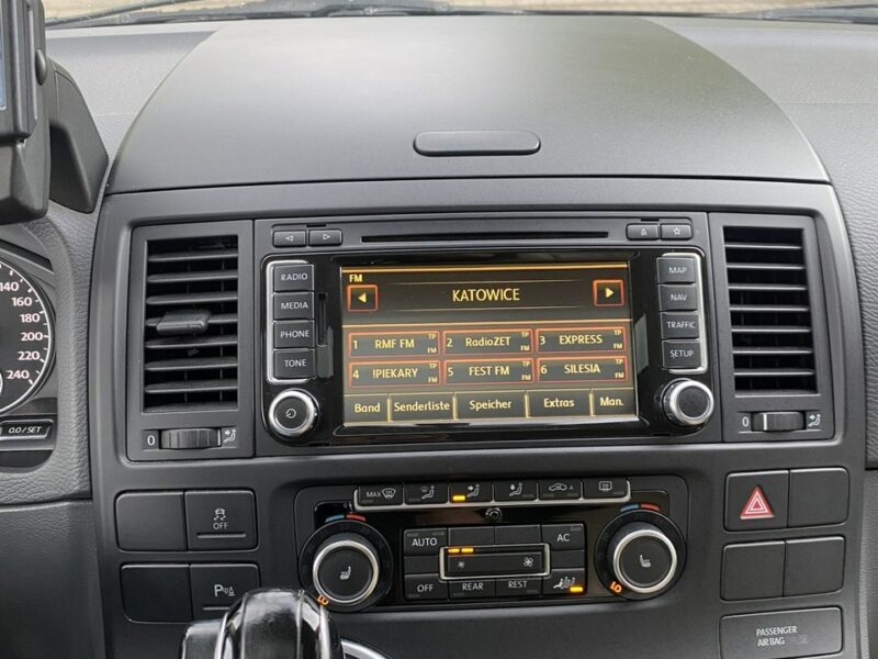 Volkswagen Multivan 2.0 180 KM ,Highline, Automat, Elektryczne drzwi,Navi