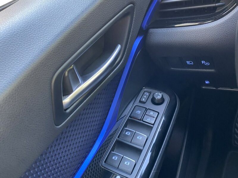 Toyota C-HR Dynamic, Kamera,Podgrzewane fotele,JBL, Gwarancja