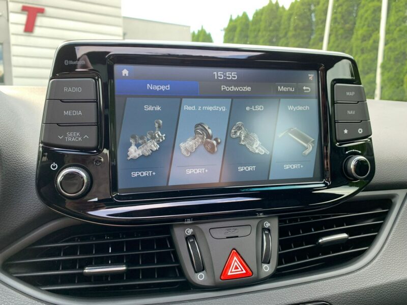 Hyundai i30N I30N Performance Szklany dach Grzane fot. Full LED