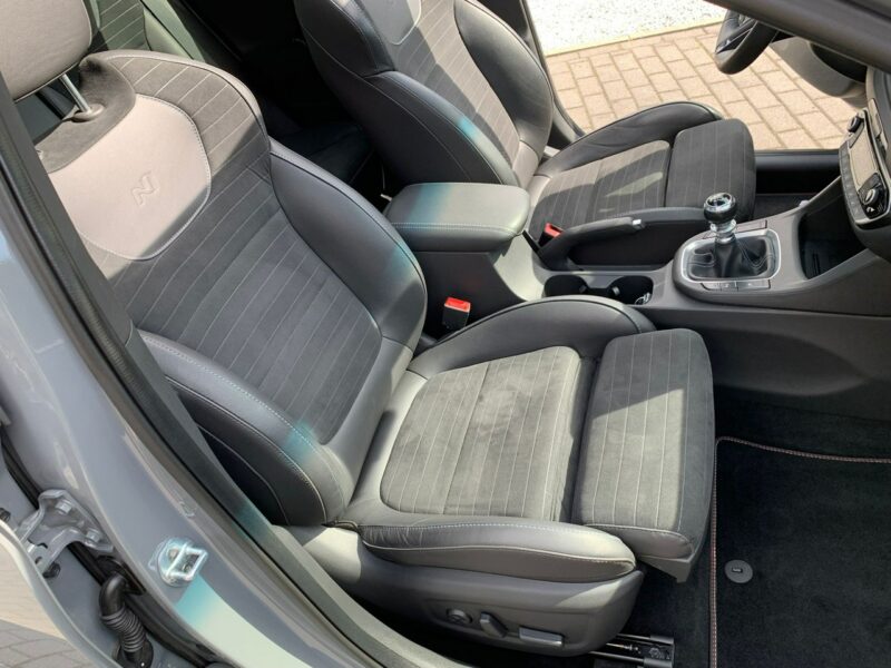 Hyundai i30N I30N Performance Szklany dach Grzane fot. Full LED